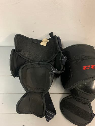 CCM Knee Guards - KP500 - Intermediate - Black