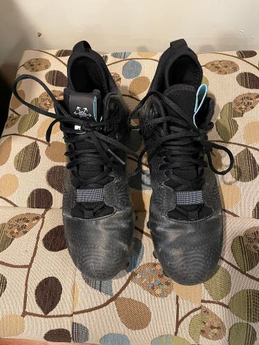 Used Size 7.5 (Women's 8.5) New Balance Freeze