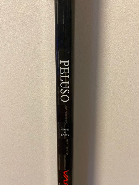 Senior RH Pro Stock Vapor ADV Hockey Stick