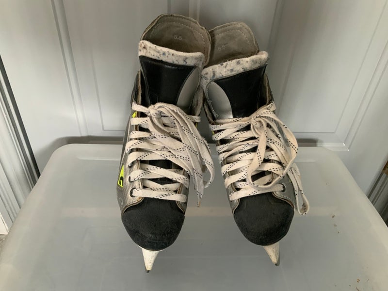 Hockey Skates Junior Used Graf Supra 301 Regular Width Size 5.5