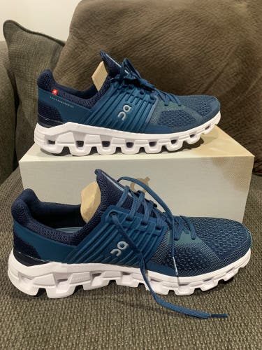 ON Cloudswift Mens Size 11. Navy Blue.