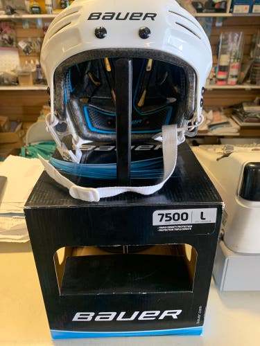 New Large Bauer  7500 Helmet