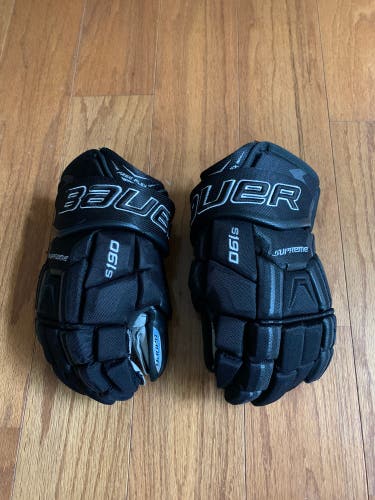 Bauer 13"  Supreme s190 Gloves