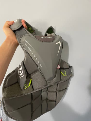 Maverick max goalie chest pad