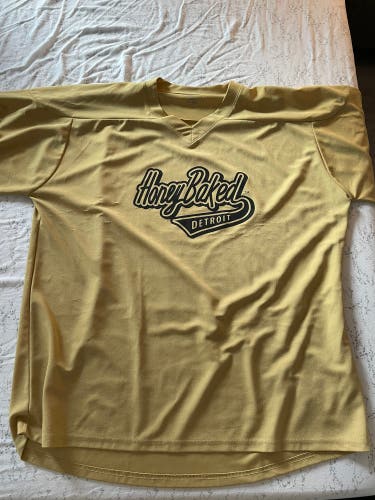 Honeybaked AAA Hockey Practice Jersey Gold Size XL