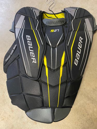 Used Large Bauer  Supreme S27 Goalie Chest Protector