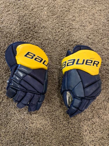 Bauer Vapor Pro Series gloves