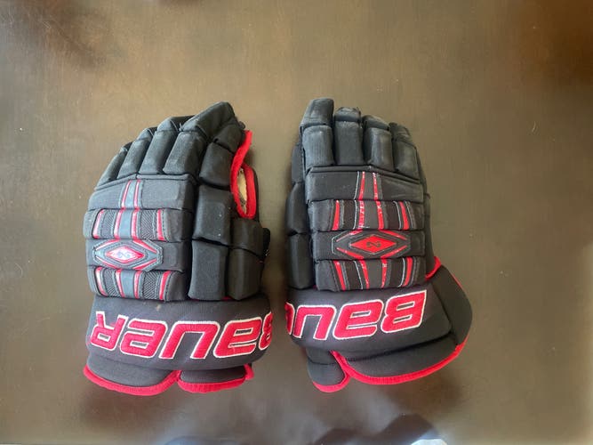 Bauer Nexus 1000 Gloves
