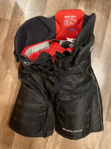 Senior Small Bauer Vapor X40 Hockey Pants