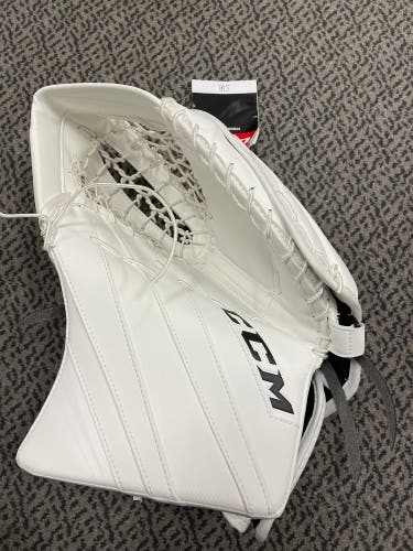 CCM E5.9 senior Regular goal glove