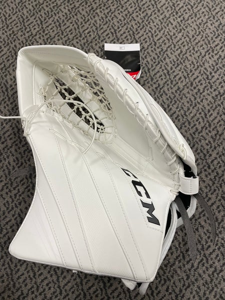 CCM E5.9 senior Regular goal glove