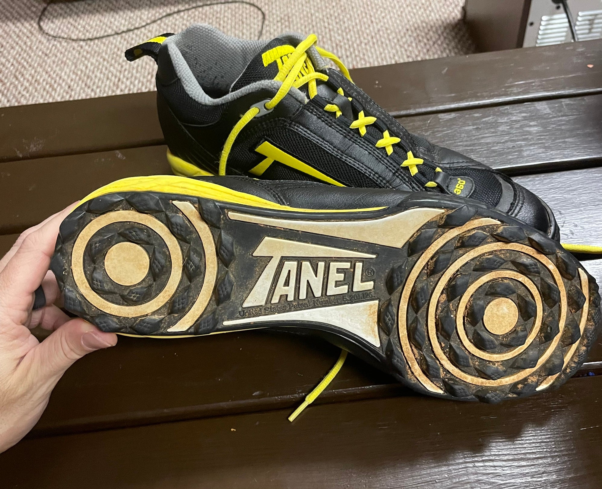 tanel softball cleats