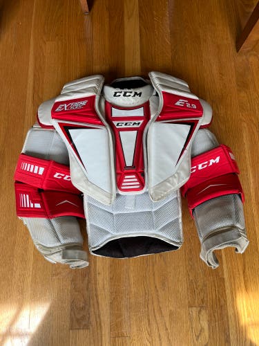 CCM Eflex 2.9 chest protector
