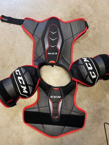 Senior Extra Large CCM  JetSpeed FT350 Shoulder Pads