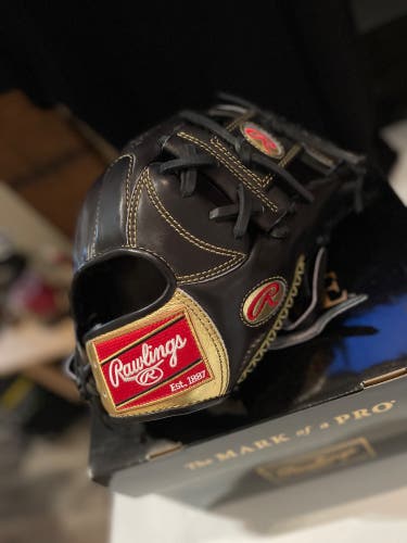 Rawlings Gold Glove 11.75” Baseball Glove