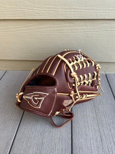 Goin Yard. Infield 11.5" Pro series Baseball Glove