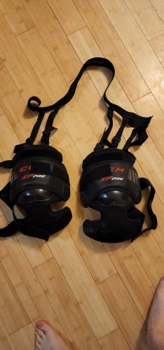 Used CCM KP Pro Knee Pads