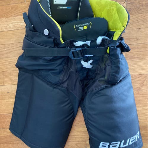 Bauer Supreme 3S Jr SM pants.