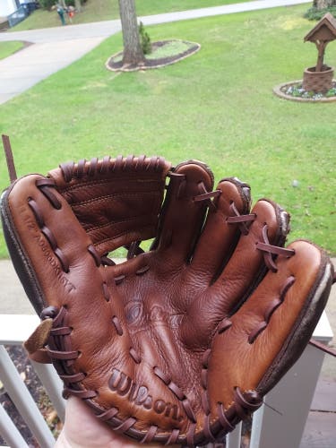 Used Wilson Right Hand Throw A800 Baseball Glove 11.5"