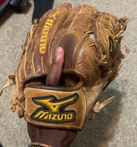 Infield 11.5" Classic Pro Soft Baseball Glove