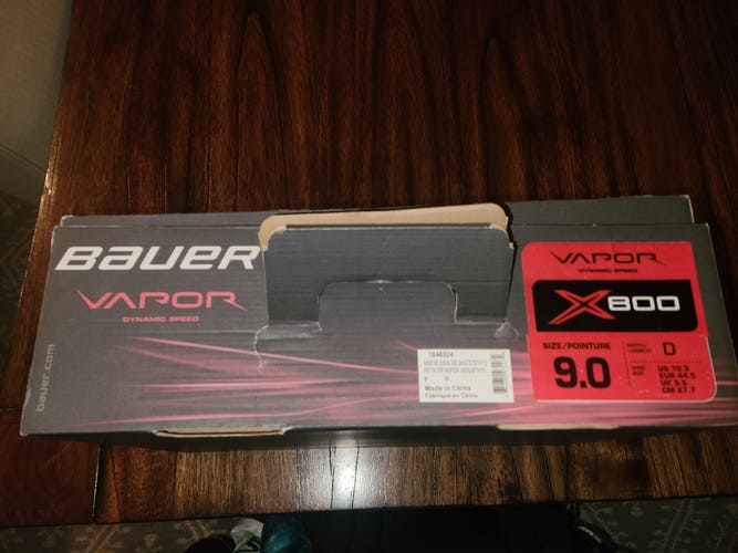 Senior Used Bauer Vapor X800 Hockey Skates Regular Width Size 9