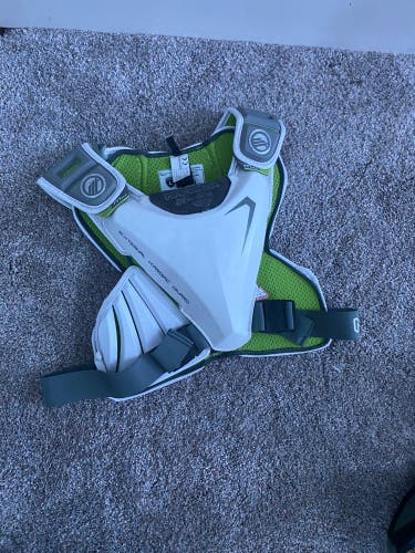 Used Large Maverik Shoulder Pads