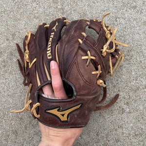 Mizuno Baseball Glove  (Flexible Price)