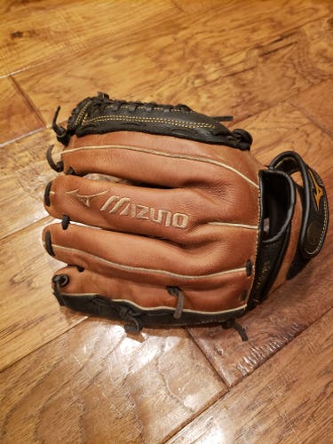Used Mizuno Right Hand Throw Baseball Glove 11.5"