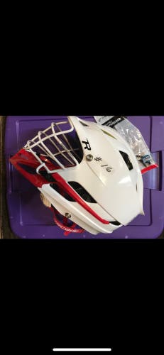 Clean cascade WHITE mens lacrosse R helmet