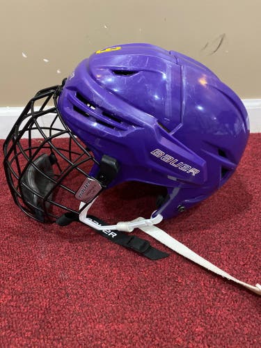 Small Bauer Pro Stock Re-Akt 95 Helmet Item#MNKH9