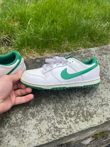Kid's Size 3.0 (Women's 4.0) Nike Golf Shoes
