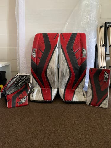 (WILL SELL SEPARATELY) 33" Full Right Pro Stock G-Netik Pro 4 Goalie Full Set