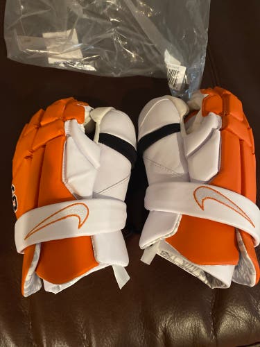 Nike Vapor Pro Goalie Gloves. Large/ Orange