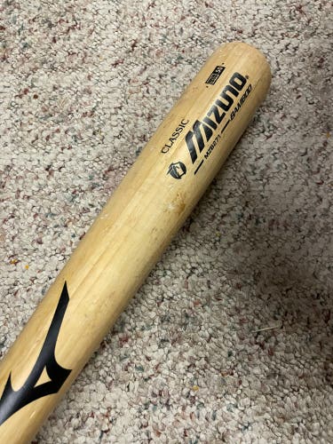 Mizuno 32" Bamboo Bat