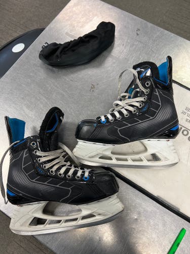 Bauer N7000 Skates