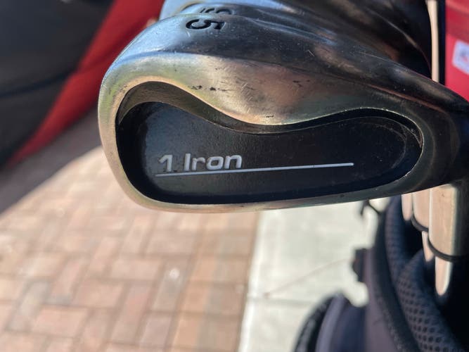 Golf set with 6 pc iron set in right handed