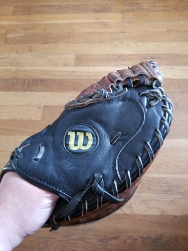 Used Wilson Right Hand Throw A1000 Catcher's Glove