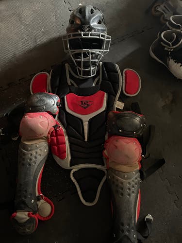 Louisville Slugger Catcher's Set