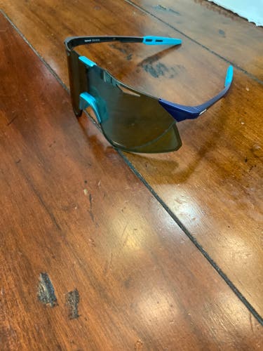 Brand New Men's 100% Sunglasses
