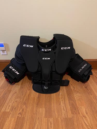 New Small CCM CL 500 Goalie Chest Protector Pro Stock