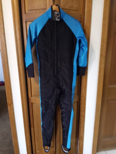Henderson Aquatics USA fleece lined wetsuit
