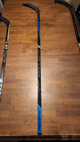 True Project X Stick - 75 Flex -TC2 Curve - Senior Right Handed