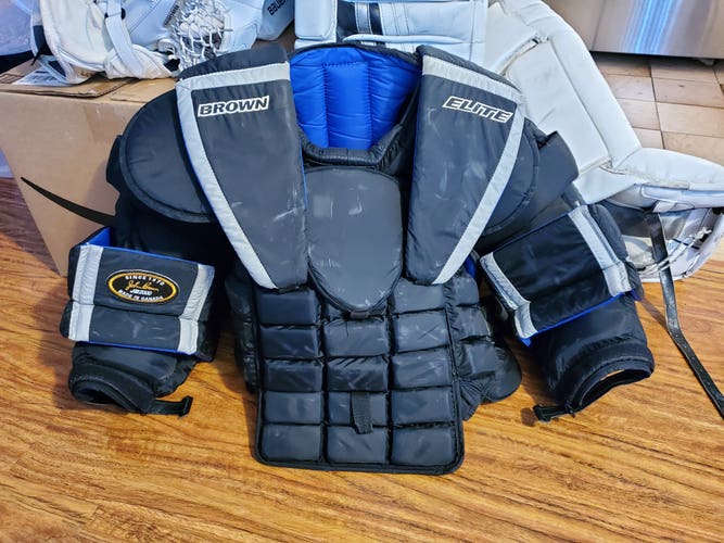 Brown JB2000 Senior Pro Used Medium Goalie Chest Protector Pro Stock