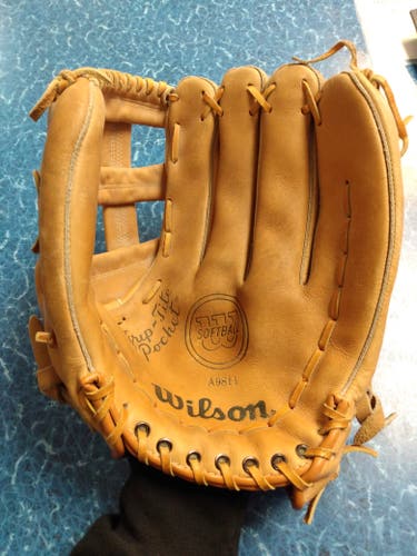 Used Wilson Right Hand Throw Infield Softball Glove 12.5"