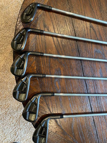 Used Men's Callaway Right Handed Rogue Pro Black Iron Set Stiff Flex 6 Pieces Steel Shaft