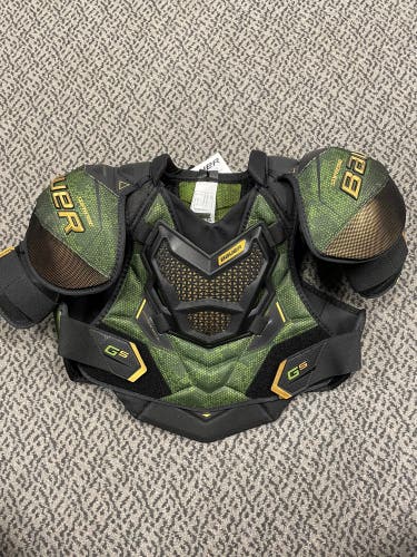 Bauer GS Senior Medium shoulder pads