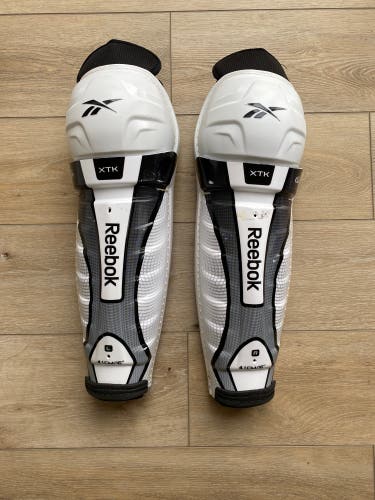 Reebok XTK Shin Pads 16in