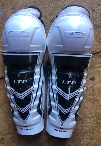 CCM Youth Hockey Shin Pads