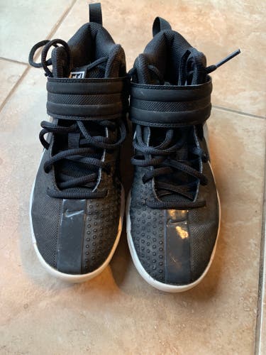 Youth Molded Cleats Nike Trout