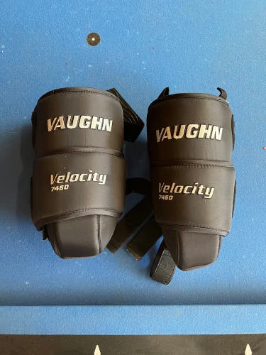 Vaughn Velocity 7460 Senior Small Knee Guards